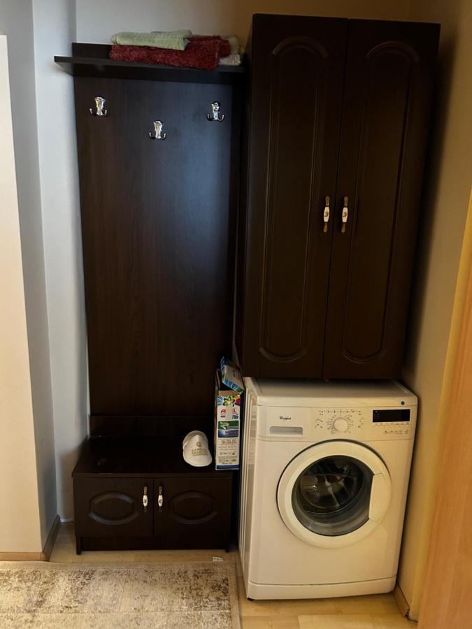 Lalelelor Apartment Suceava Eksteriør bilde